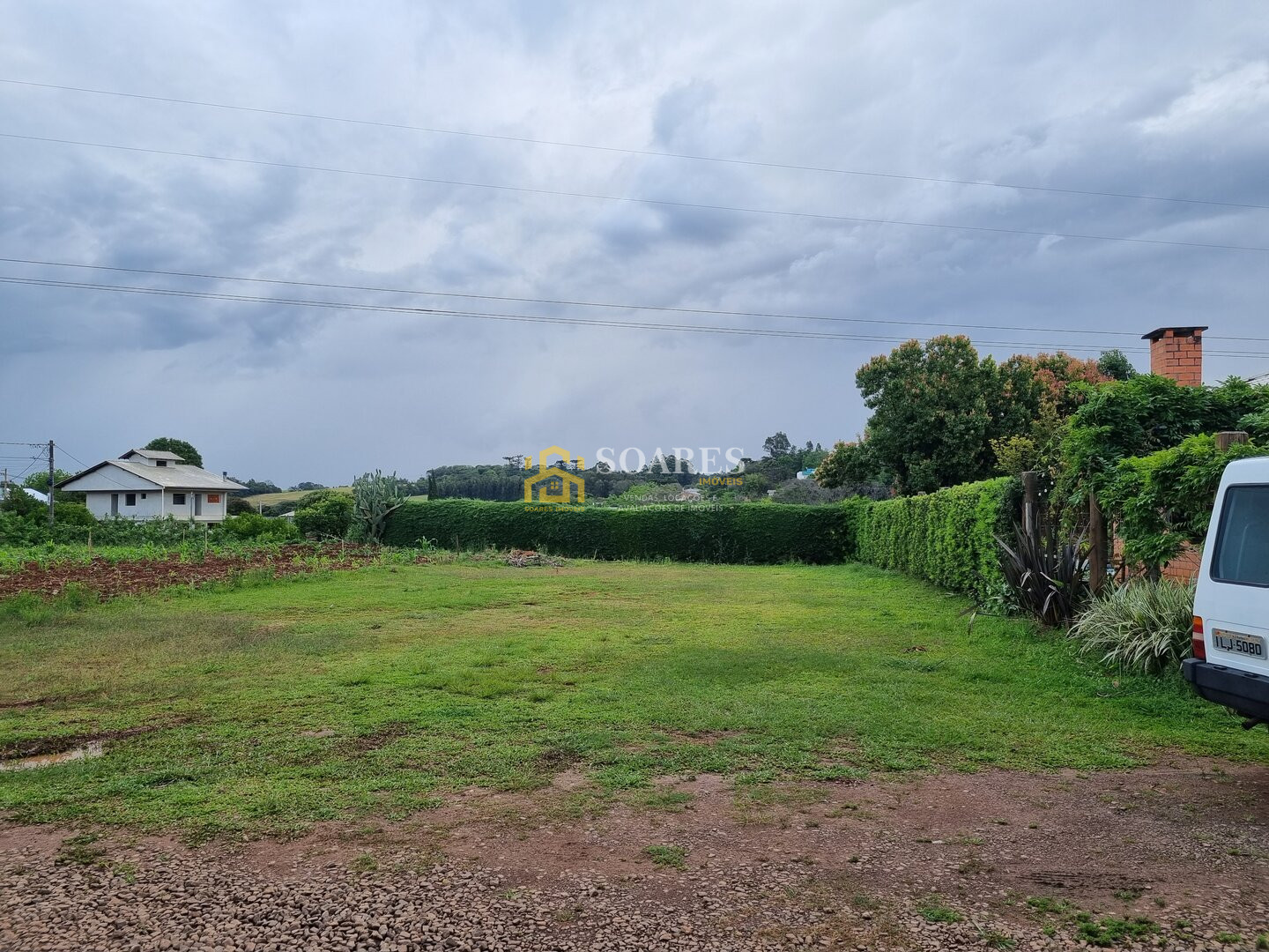 Vende-se Terreno